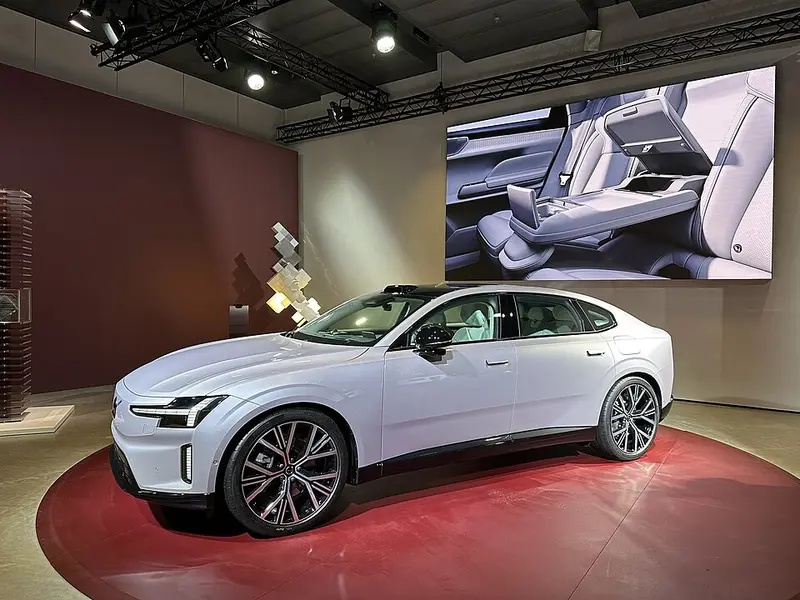 Volvo Es90