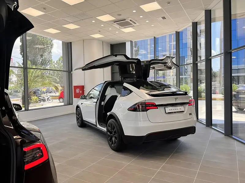 Tesla Model X