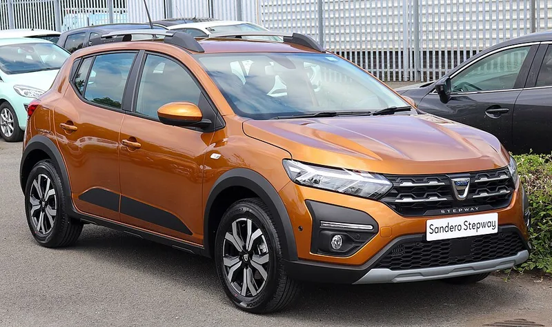 Dacia Sandero, reine des ventes : la moins chère est-elle la plus sobre ? Essence contre GPL, mesures à l'appui