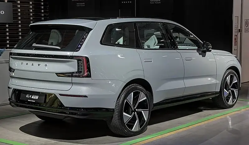 Volvo Ex90