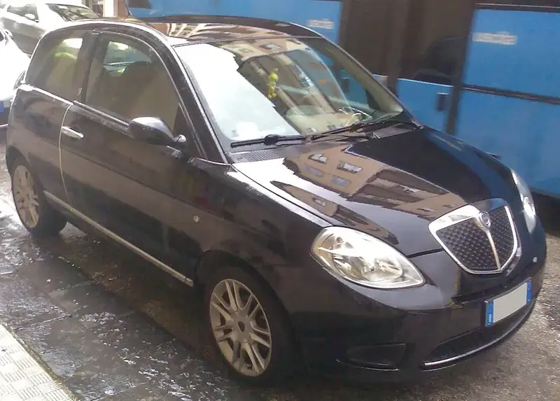 Lancia Ypsilon