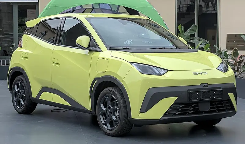 BYD Dolphin Surf