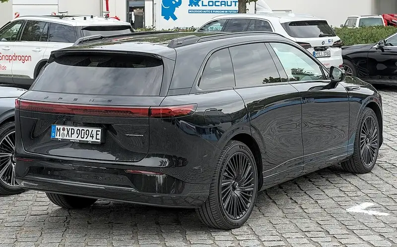 Xpeng G9