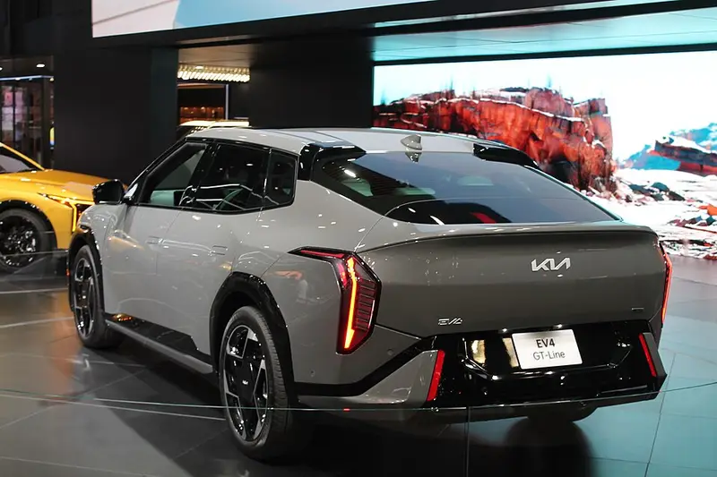Kia Ev4