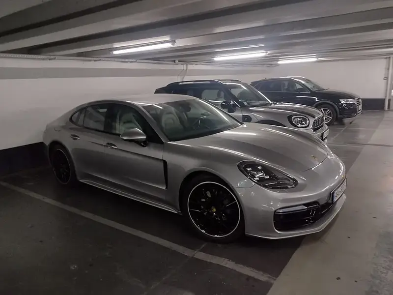 Porsche Panamera 4 E